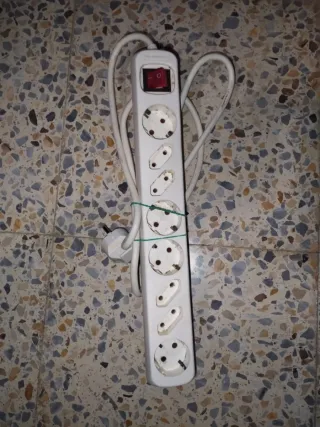 Regleta 8 enchufes 1m cable