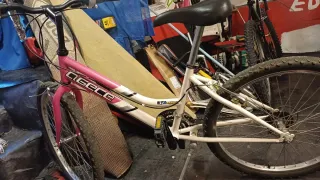 Bicicleta 24 blanca y rosa