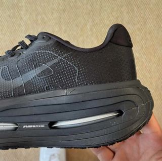 Nike Vomero Premium Talla 44