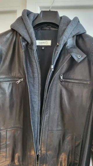 Chaqueta de Piel Negra