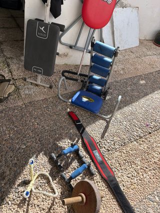 2Banco abdominales,1cinturon,rueda,soporte LOTE