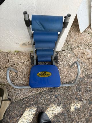 2Banco abdominales,1cinturon,rueda,soporte LOTE