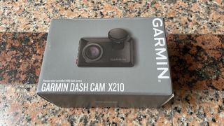 Garmin Dash Cam X210