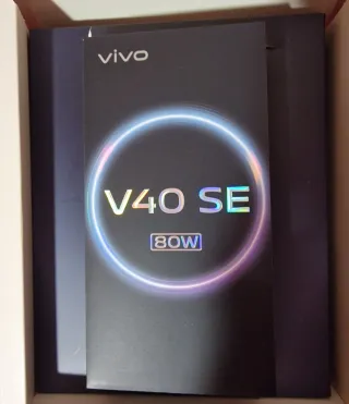 SE VENDE Smartphone Vivo V40 SE 80W NUEVO.