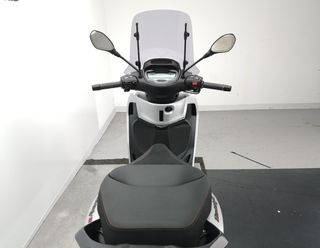 PIAGGIO BEVERLY 300 HPE 2022 5642 kms.