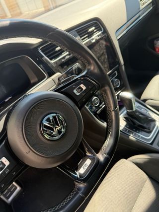 Volkswagen Golf R 310 2017