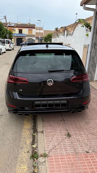 Volkswagen Golf R 310 2017
