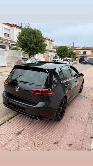 Volkswagen Golf R 310 2017