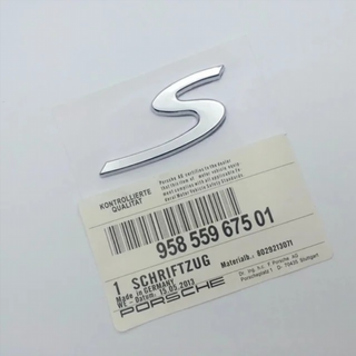 EMBLEMA LETRA S PORSCHE ROJA PLATA NEGRA