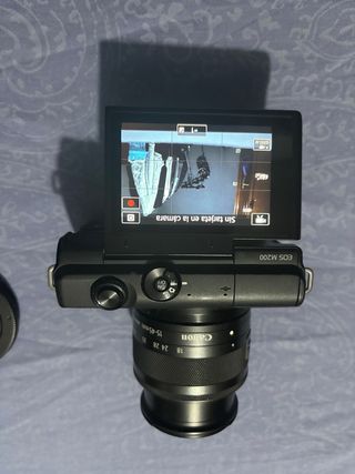 Canon EOS M200 Cámara Digital