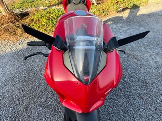 Ducati Panigale V4 Roja Deportiva