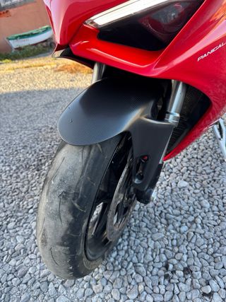 Ducati Panigale V4 Roja Deportiva