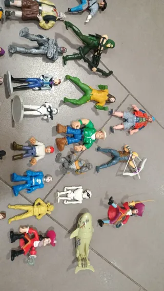 Figuras de plástico/goma Marvel