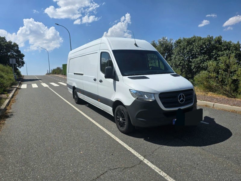 Mercedes-Benz Sprinter 2021 - foto 1