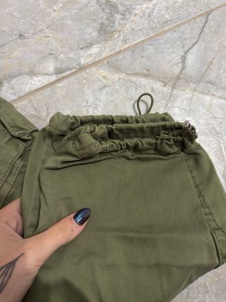 Pantalón cargo verde militar