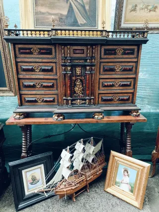 Bargueño estilo Italiano