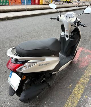 Yamaha D'elight 125cc Blanca