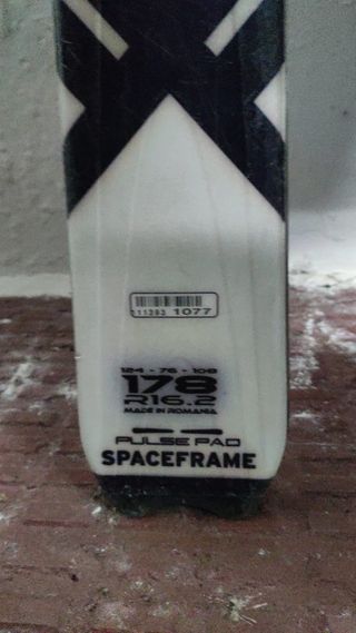 Esquís Salomon 178 cm + fijaciones Salomon Z10 – A