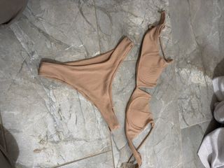 Bikini marrón de canalé