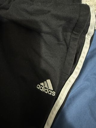 Pantalón chándal Adidas negro
