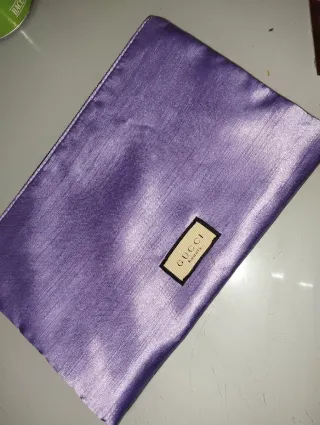 Neceser Gucci Morado