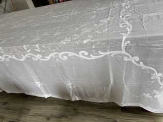 Toalha de Mesa Grande Bordada Algodão Voile