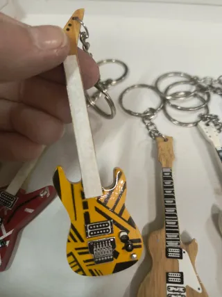 Portachiavi Chitarra in legno Set 6 Pezzi