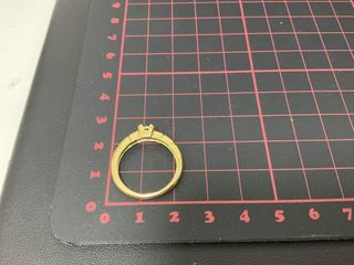anillo oro 18k con piedra