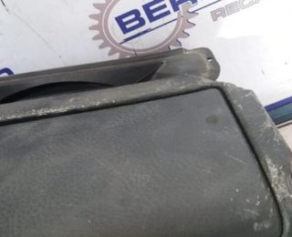 Apoyabrazos toyota 5891105070 avensis 1.8 94339