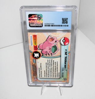 Nidoran Pokémon Topps Foil - CGC 9 - Pokémon 1999