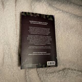 Nightshade: Edición con cantos tintados