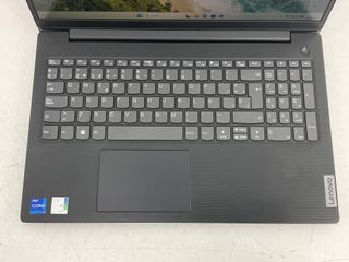 pc portatil lenovo y15132