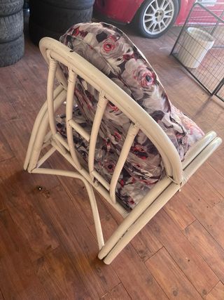 Conjunto de sofá y sillones