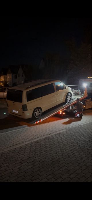Mercedes-Benz Vito 2002 W638 BRABUS dañado