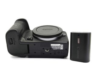 camara digital evil canon eos r7