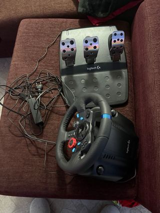 Pedaliera Logitech G29 per PS5