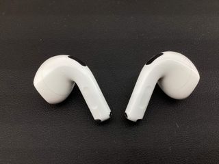 in-ear apple airpods 2 gen