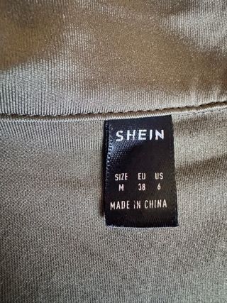 Mono corto SHEIN verde militar