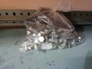 Estantería 4 baldas metal con tornillos