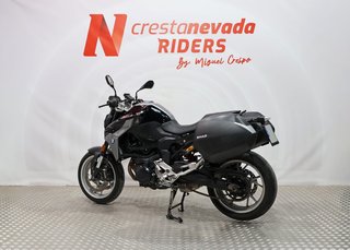 BMW F 900 R