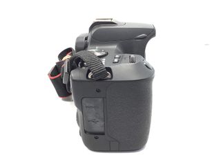 camara digital reflex canon eos 250d