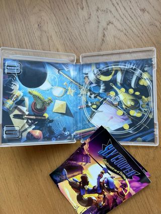 Caja Sly Cooper Ladrones en el Tiempo ps3