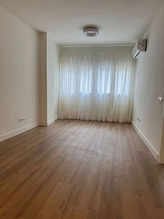 Piso en alquiler en Conde de Ureña - Monte Gibralfaro en Málaga