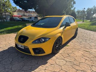 SEAT Leon Cupra