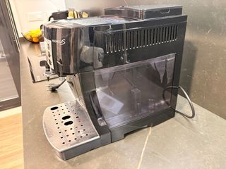 Cafetera De'Longhi Magnifica S ECAM 22.110.B