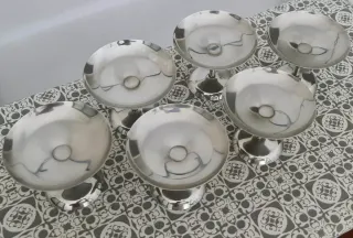 6 Copas de helado plateadas