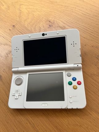 New Nintendo 3DS Blanca Ed Covers