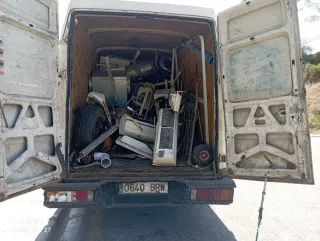 Se desalojan casas pisos locales garaje naves