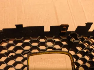 Calandra original Seat León 1 FR sin logo