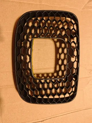 Calandra original Seat León 1 FR sin logo